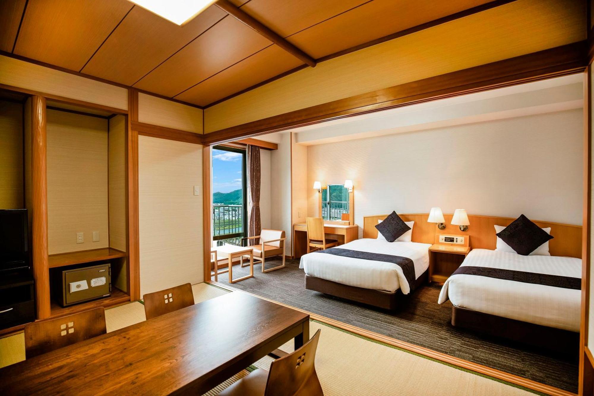 คัมโปะ โนะ ยะโดะ อิโนะ Hotel Ino ภายนอก รูปภาพ